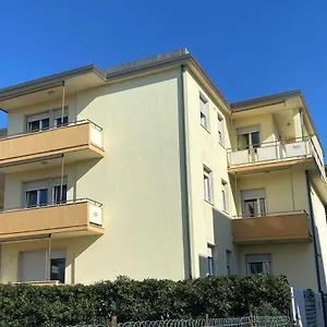  Apartment Il Pinolo Italien